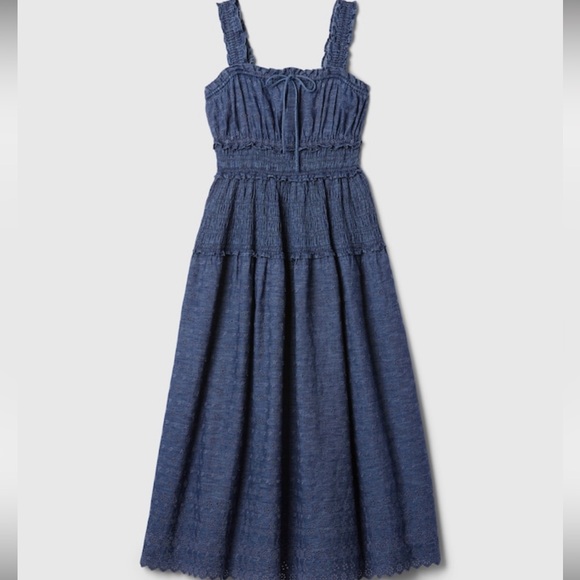 Gap x DÔEN eyelet denim midi dress - Picture 3 of 6
